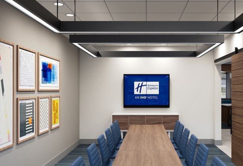 酒店 Holiday Inn Express & Suites Waynesboro East