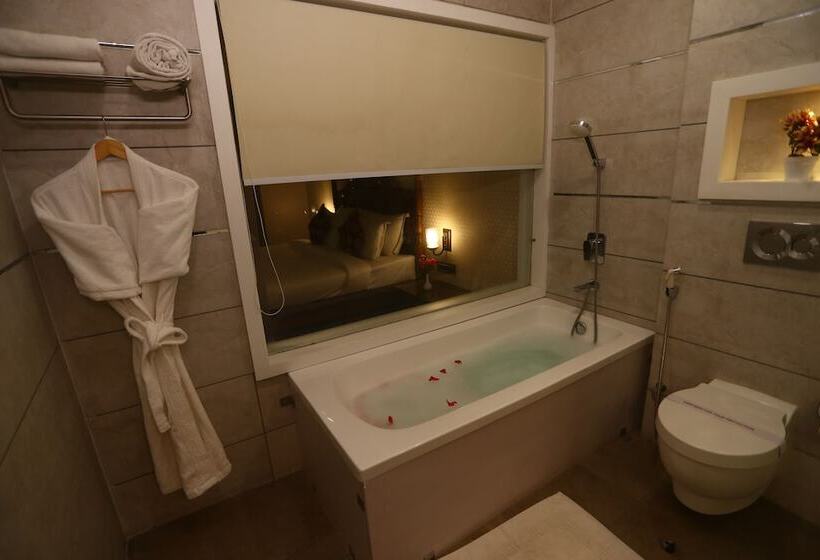 ホテル Kanha's Palm Springs