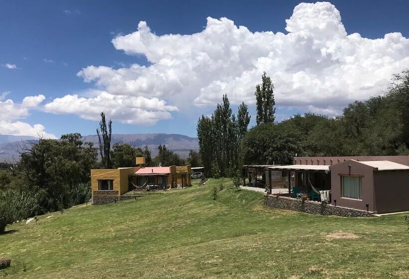 هتل Loma Puskana Casas