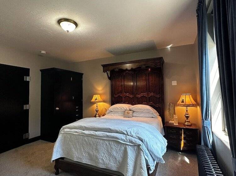 ホテル Silverton Mountain Manor
