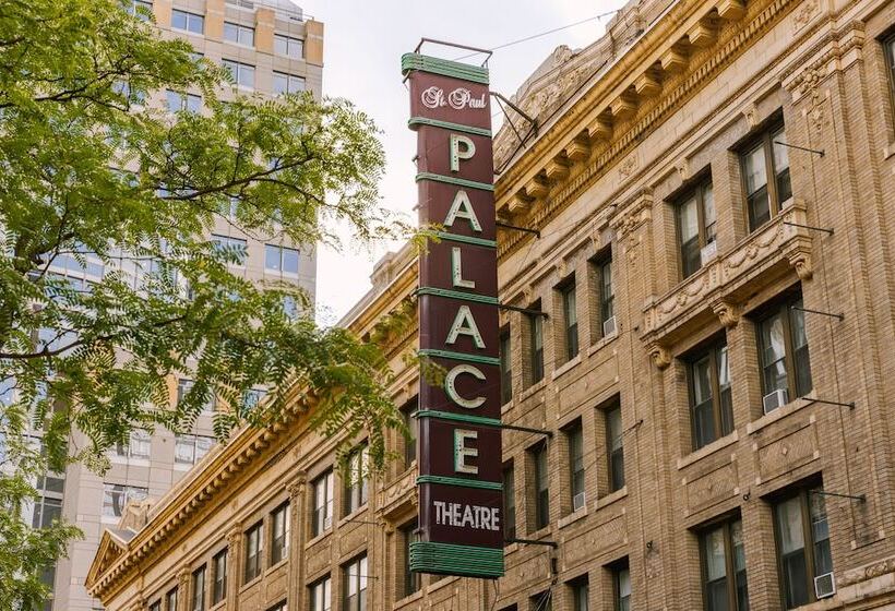 هتل Sonder The Fitz