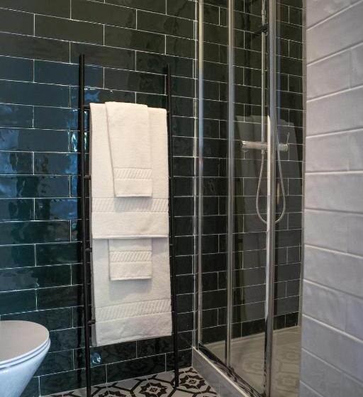 هتل Succeed Campo Pequeno Suites