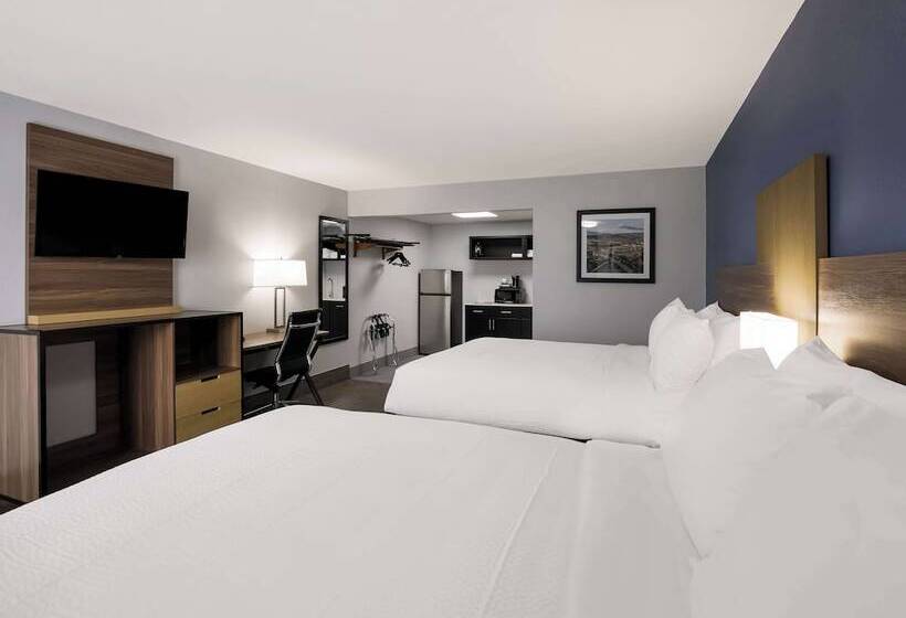 בית מלון כפרי Surestay Plus By Best Western Pigeon Forge