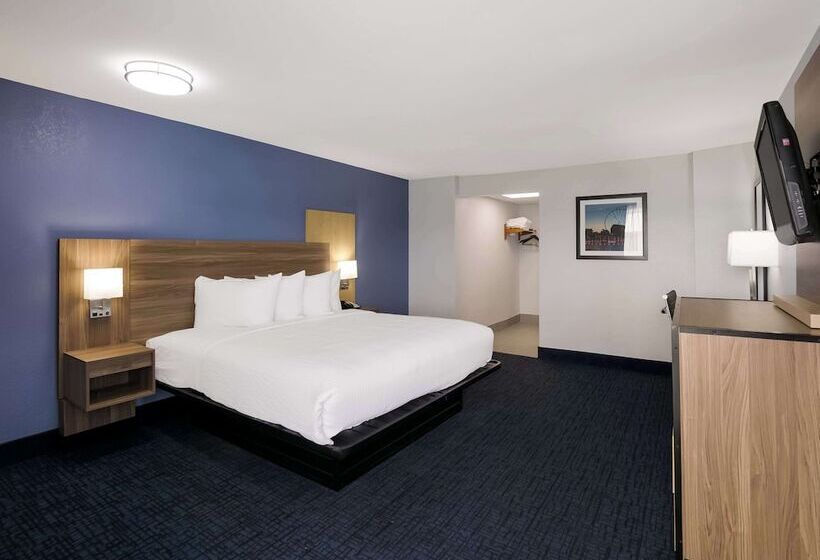 בית מלון כפרי Surestay Plus By Best Western Pigeon Forge