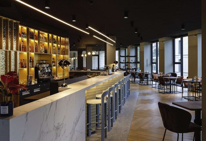 هتل Tribe Lyon Croix Rousse