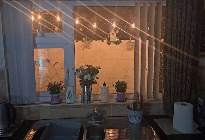 レジデンス No 3 Main St, Charming 3 Bed House In Bellaghy