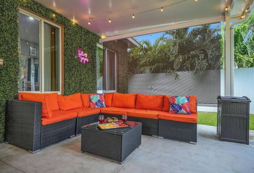 إقامة Unique Escape Gameroom! Bar, Bbq, Spacious, And Near Beach