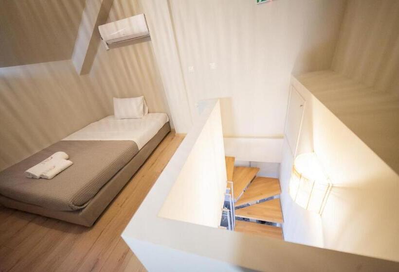 Theros Suites