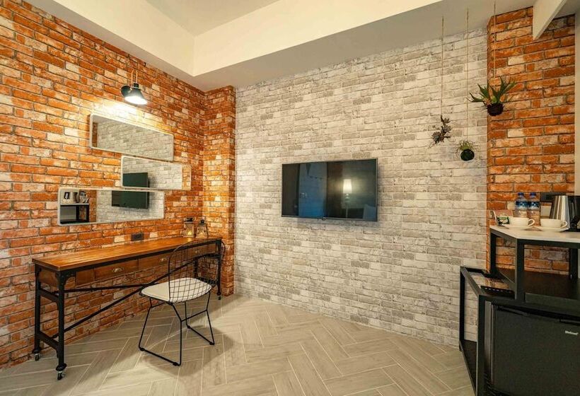 تختخواب و صبحانه 歐堤斯旅店 Otis Inn 花蓮民宿2531 2541 2555 2556號