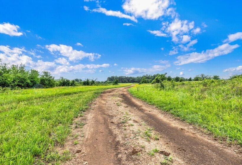 Canyon Lake Grill And Firepit Walk To Lake