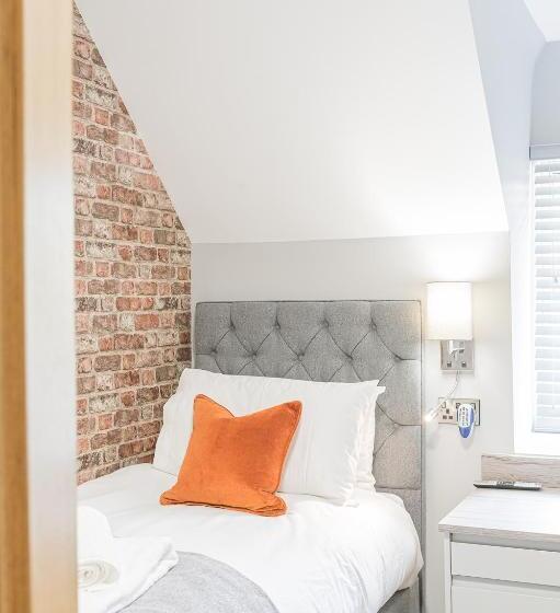 فندق Chequers Lodge  Dalton In  Furness  Self Check In