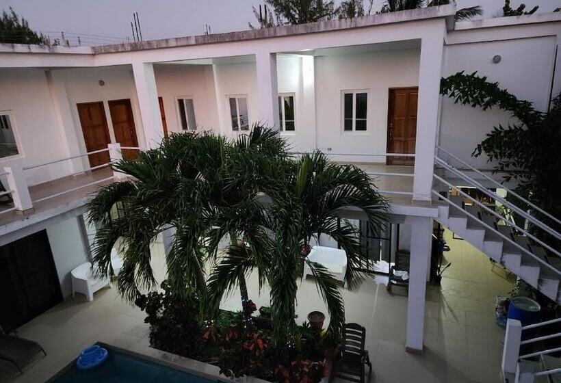 בית מלון כפרי Seremei Villas