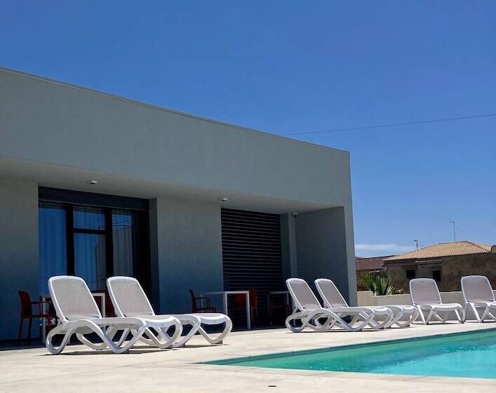 פנסיון Lele  Guesthouse
