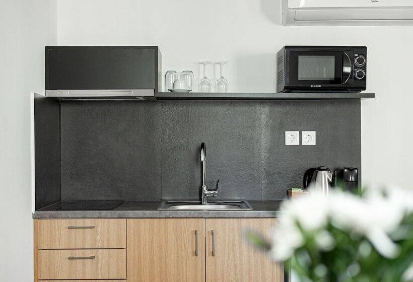 Pnoe Urban Living