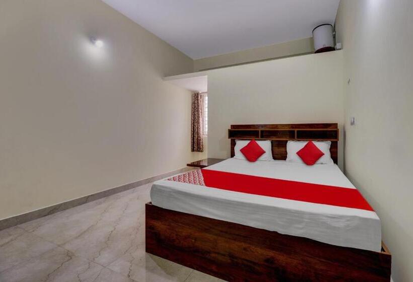 酒店 Collection O Preethi Boarding & Lodging