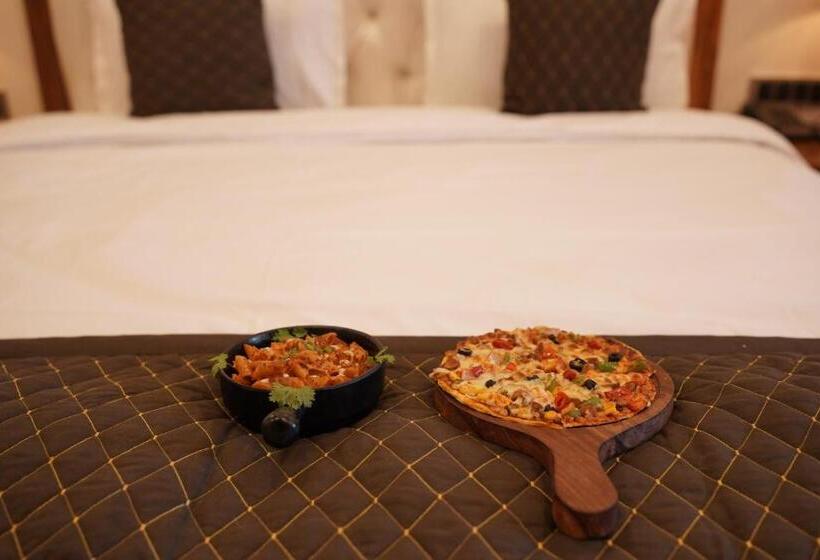 בית מלון כפרי Perfectstayz Mokshada Suites