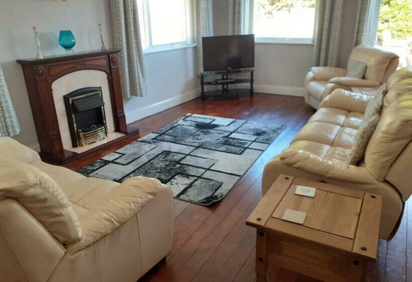 Elmbank Accommodation