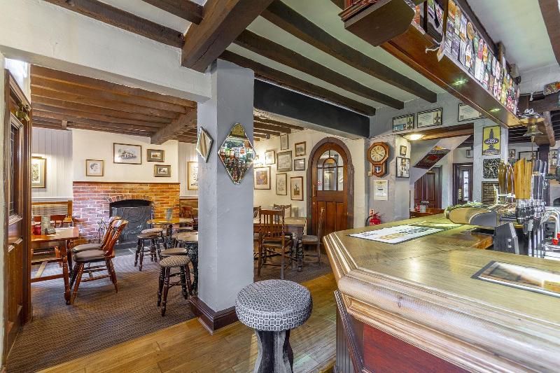 فندق فئة نجمة واحدة The Forest Lodge