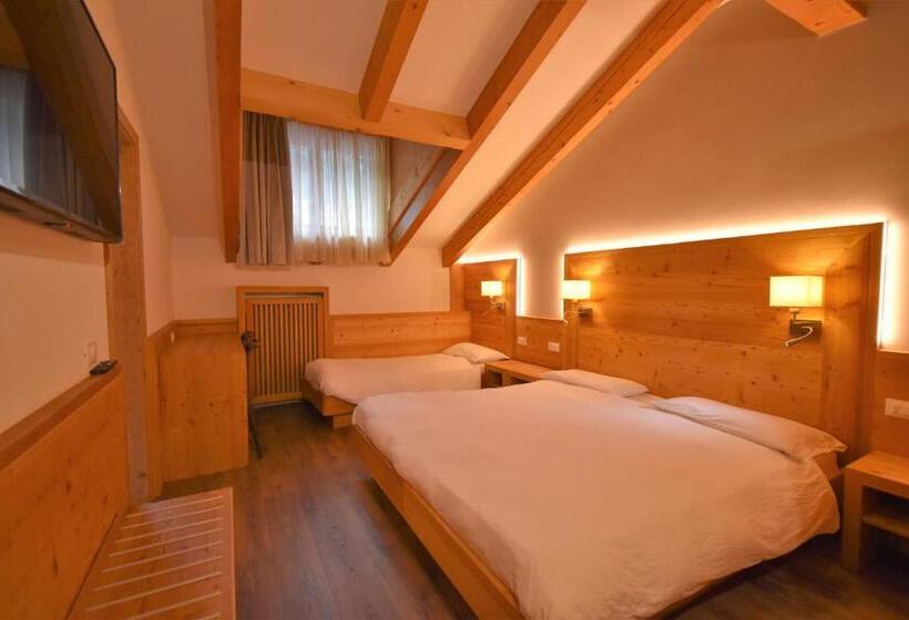 هتل Garni Arnica S