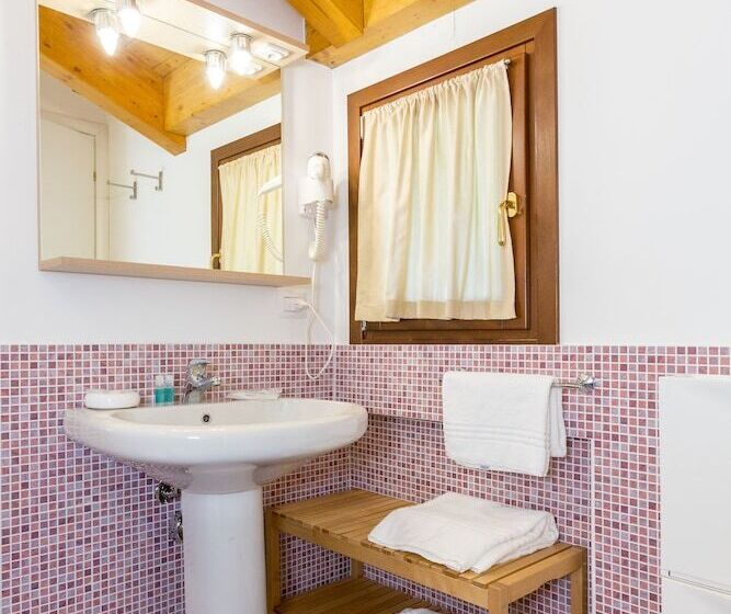 فندق Residence Rta La Rosa Delle Dolomiti