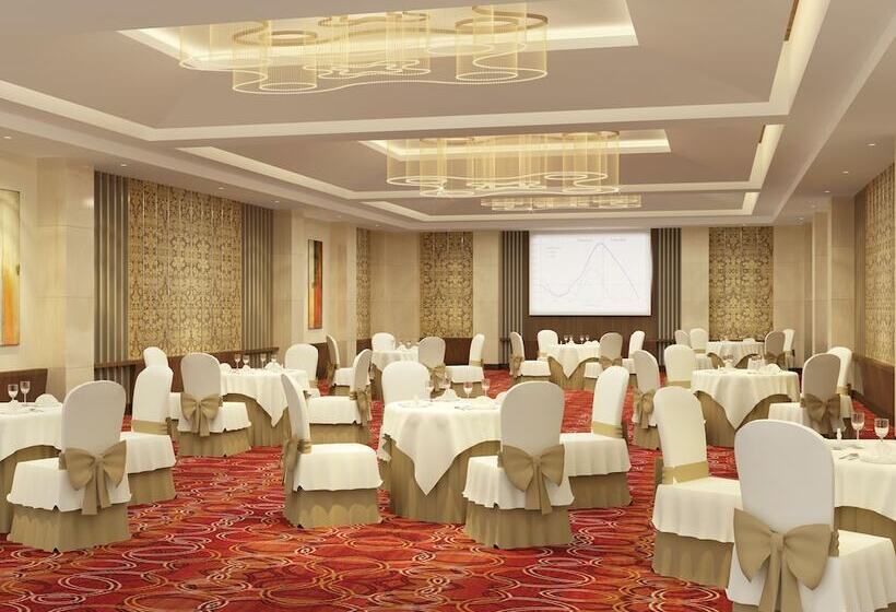 酒店 Sarovar Portico Outer Ring Road