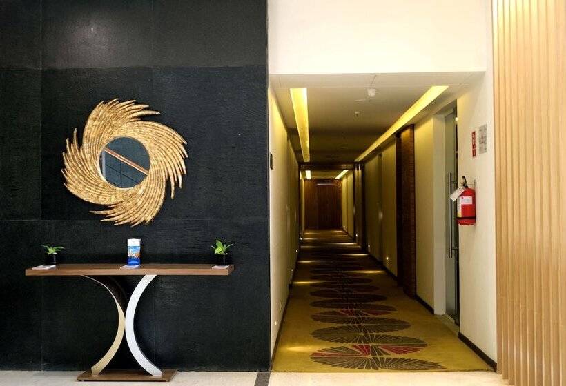 酒店 Sarovar Portico Outer Ring Road