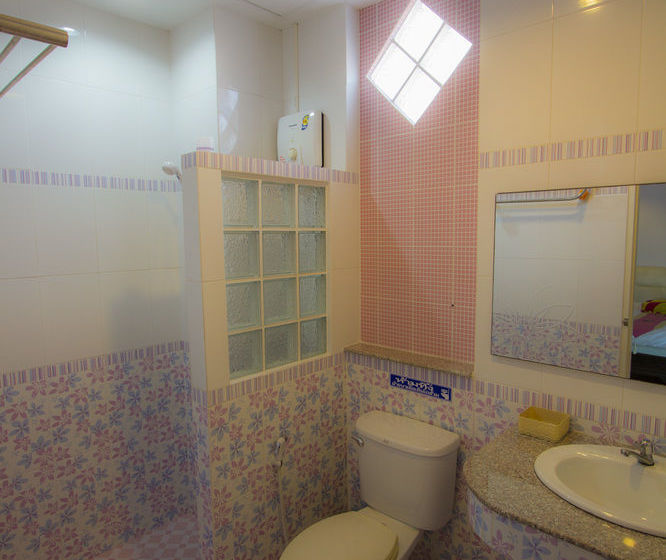 بنسيون Anantachai Guest House