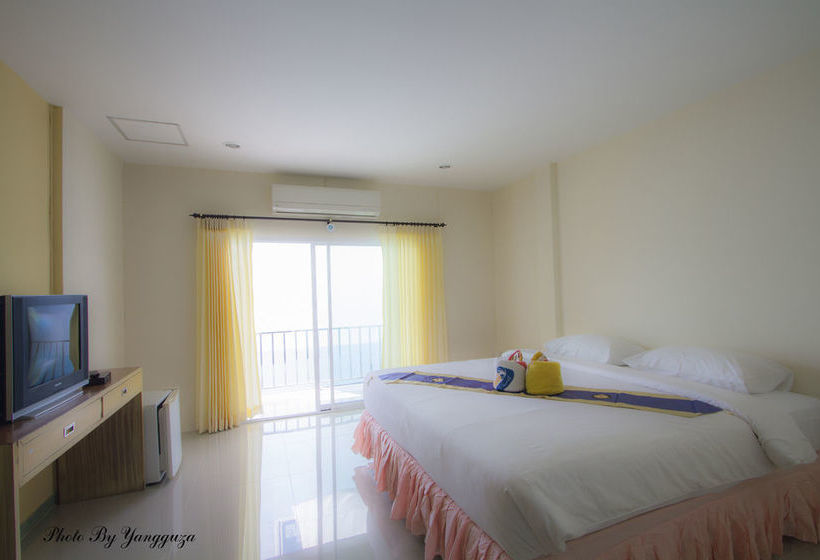 بنسيون Anantachai Guest House