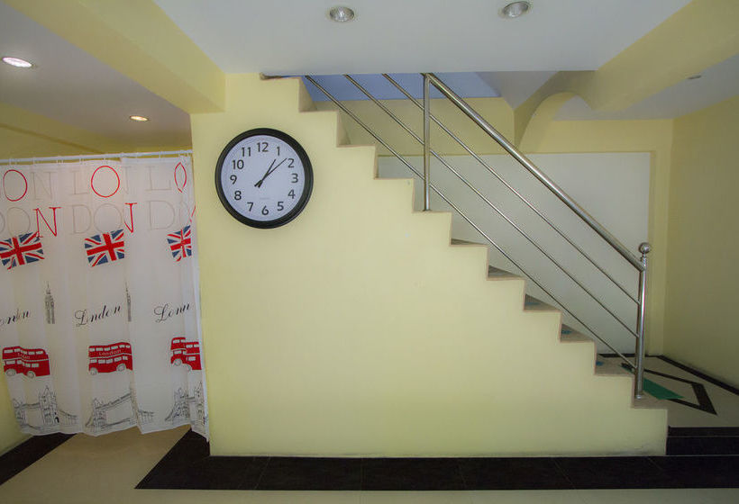 بنسيون Anantachai Guest House