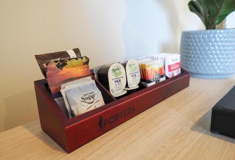 پانسیون Colombo Lodge