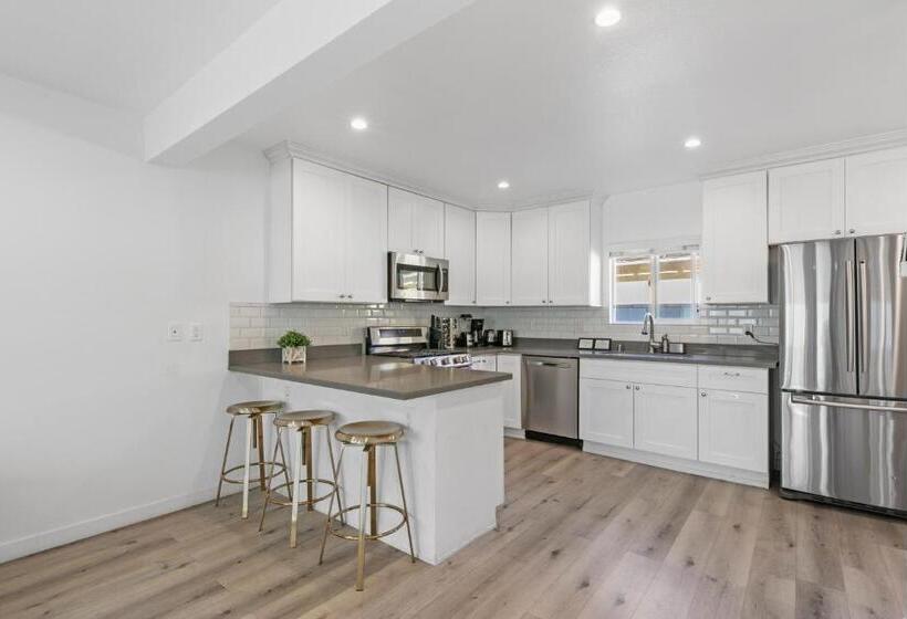 צימר Muirfield Chic City Bungalow With Parking