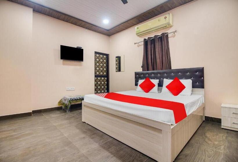 فندق Goyal Inn