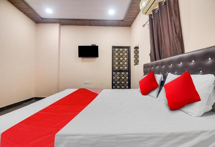 فندق Goyal Inn