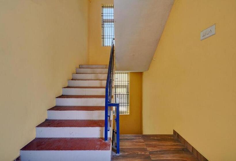 בית מלון כפרי Oyo Flagship Arun Residency