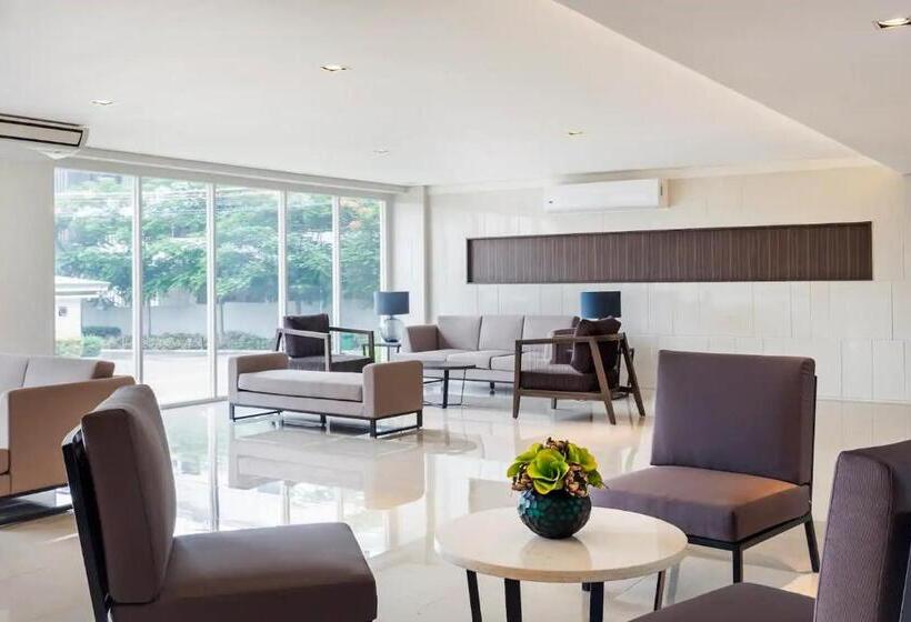بنسيون Trees Residence Qc Kobee Staycation