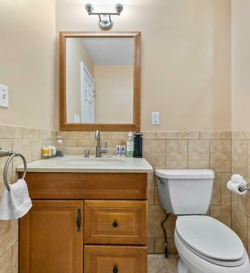Общежитие The Pink Room Near Yale Hospital/bridegport