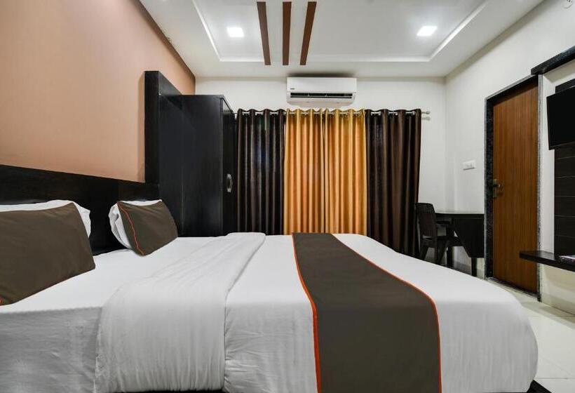 Santushti Hotel & Restaurant, Indore