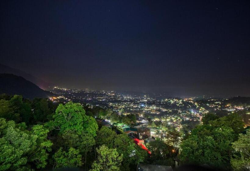 ホテル La Riqueza   Mussoorie   Dhanaulti Road   35 To 45 Mins Drive From Mussoorie