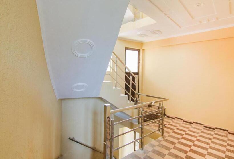 Oyo Flagship Balaji Hotel And Hostel