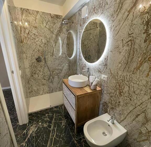 پانسیون Prestige Suite Via Romagnoli