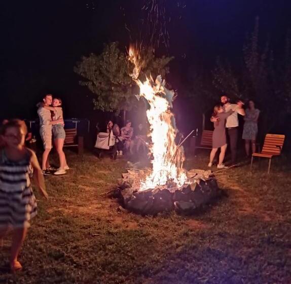 بنسيون La 2 Pruni