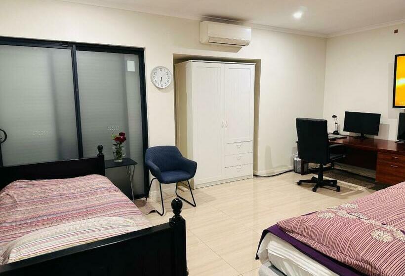 住宿加早餐  Polla S Residence