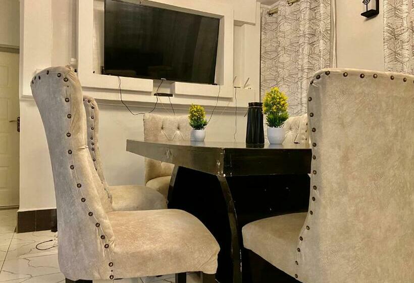 تختخواب و صبحانه Cacecy Luxury Homes