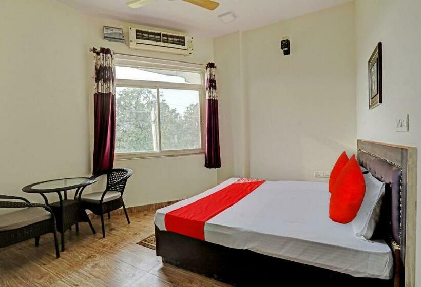 فندق Oyo Flagship Green Vatika Resort