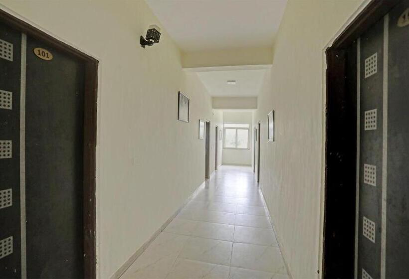 فندق Oyo Flagship Green Vatika Resort