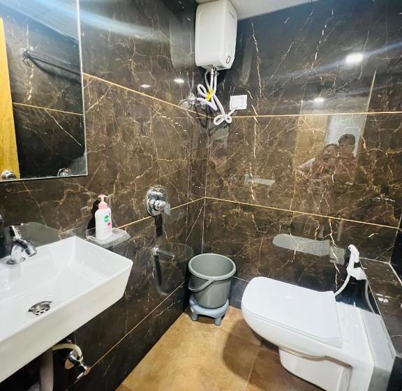 Отель Secure Inn