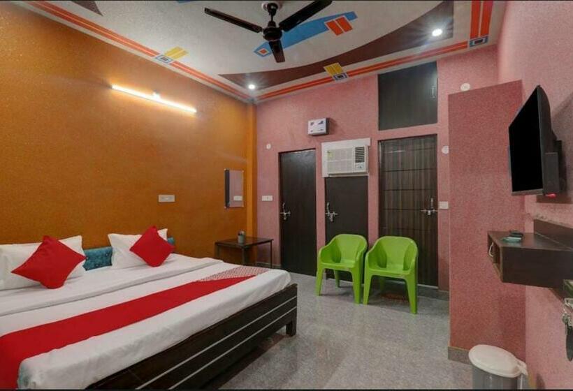 בית מלון כפרי Fly Inn