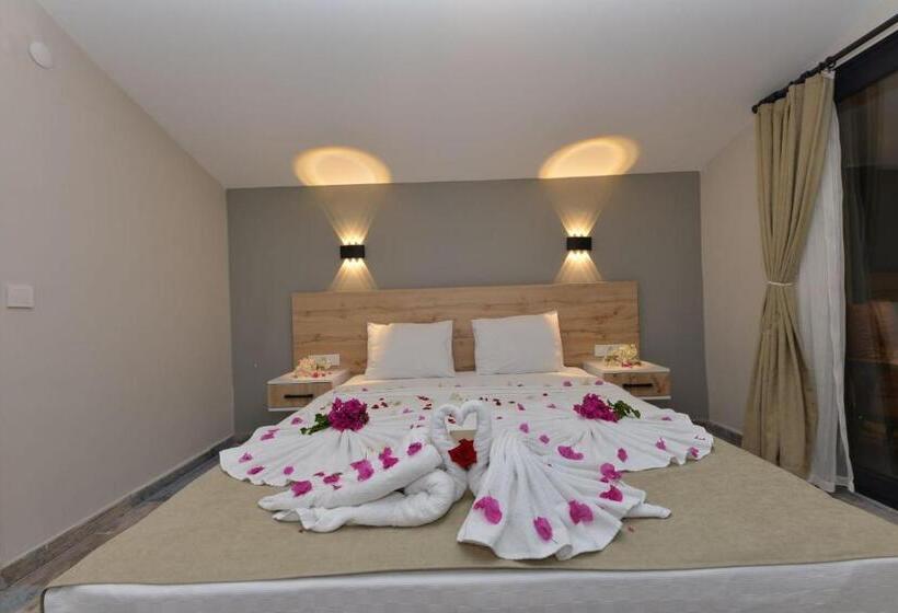 Trakheia Otel