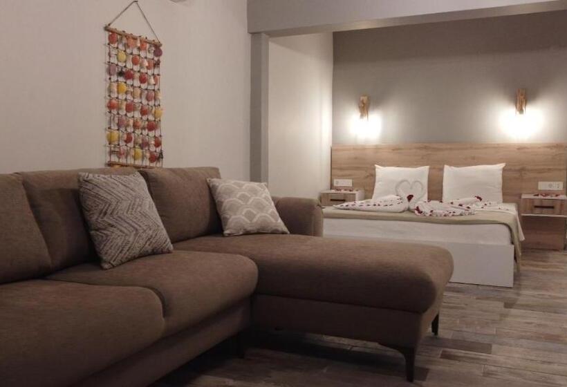 Trakheia Otel