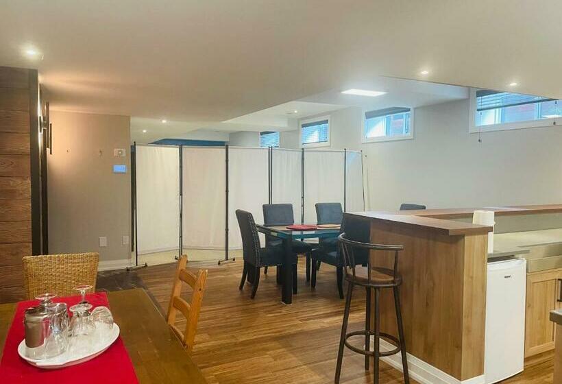 تختخواب و صبحانه Superior Family Room